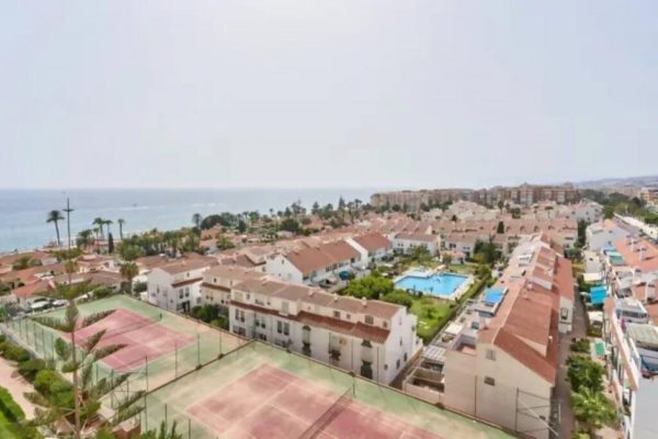 383578_66ce75358b832_2